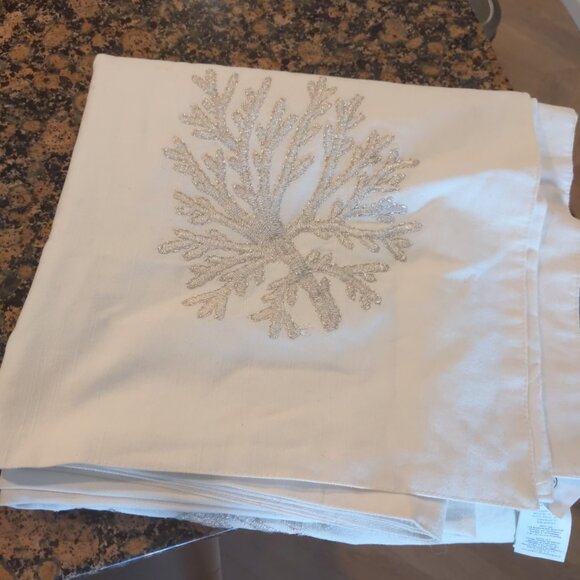 Pottery Barn Coral Shimmer Ivory Embroidered Cotton Table Throw - Picture 1 of 6